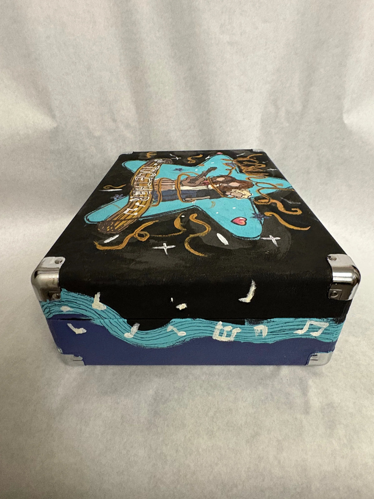 Glacier High School Custom Cruiser design, right side view, image 5 of 7