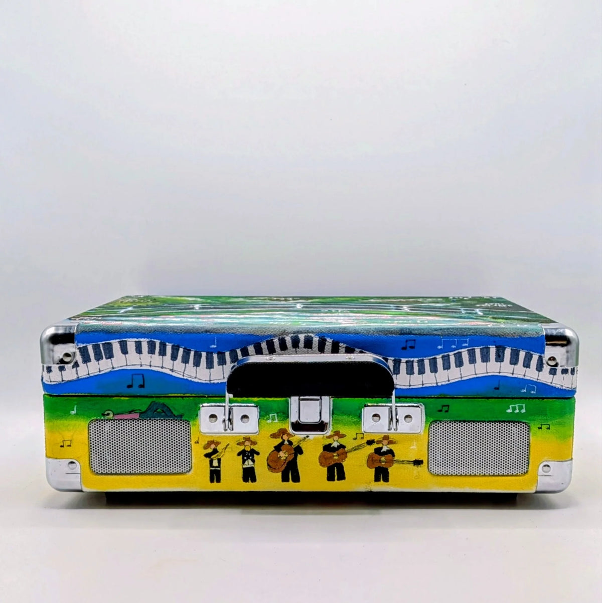 SAN RAMON VALLEY HIGH SCHOOL Custom Cruiser design, front closed view, image 3 of 7