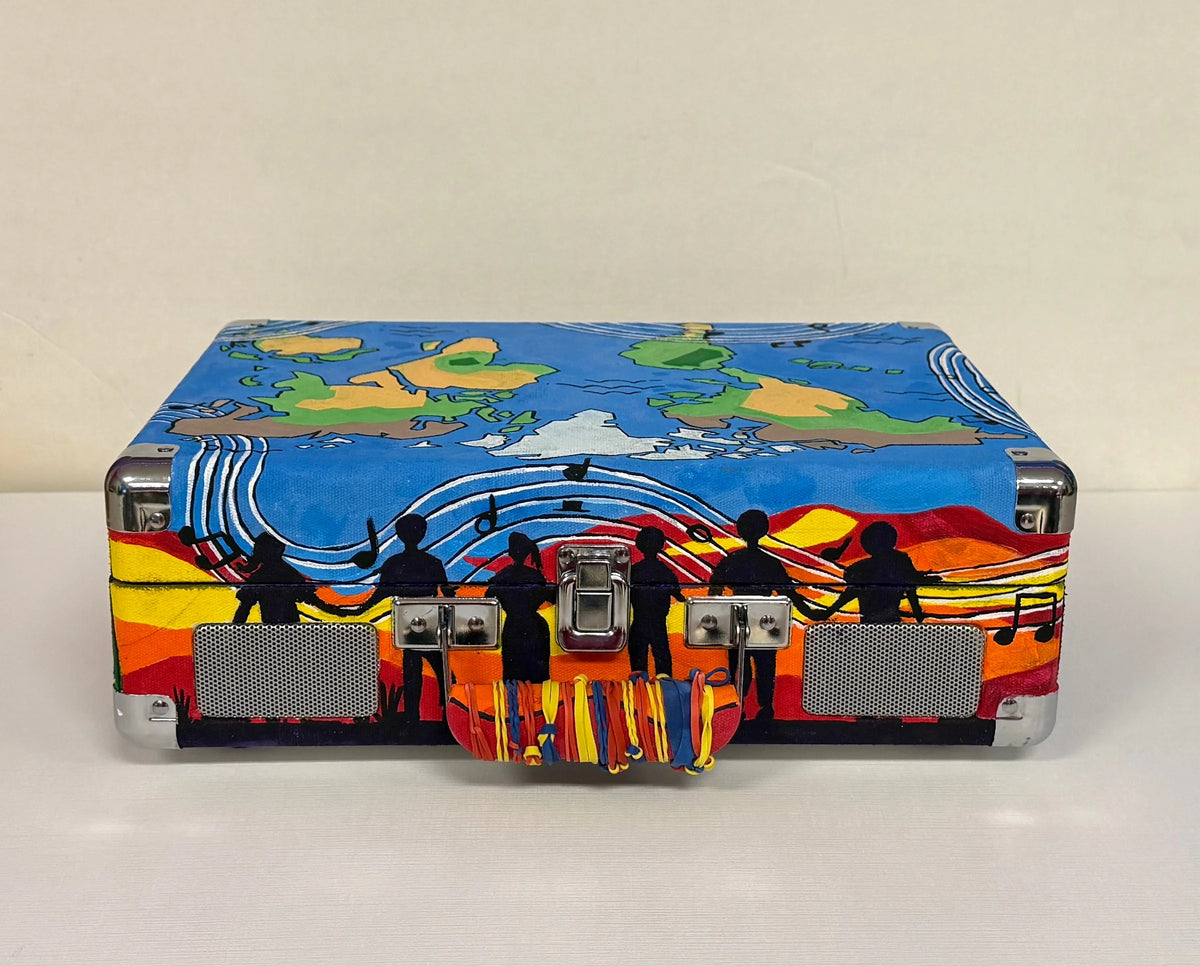 DIERKS HIGH SCHOOL Custom Cruiser design, front closed view, image 3 of 7