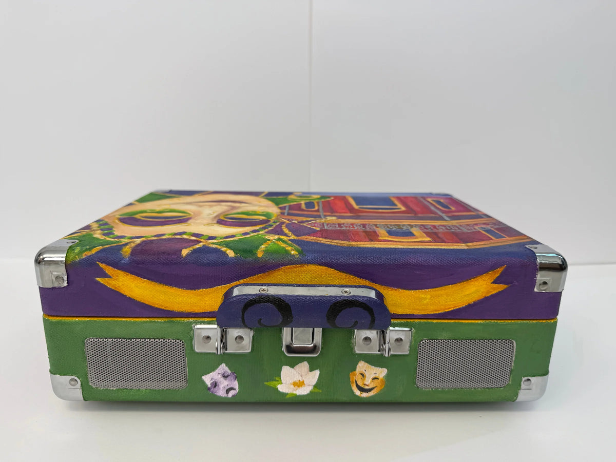 PRAIRIEVILLE HIGH SCHOOL Custom Cruiser design, front closed view, image 3 of 7