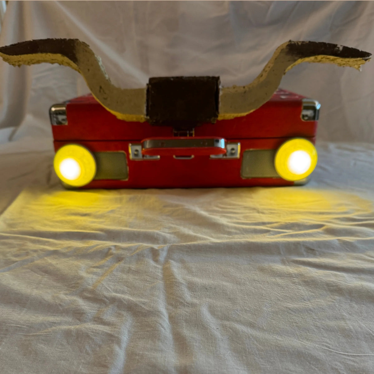VANGUARD Custom Cruiser design, front closed view, image 3 of 7