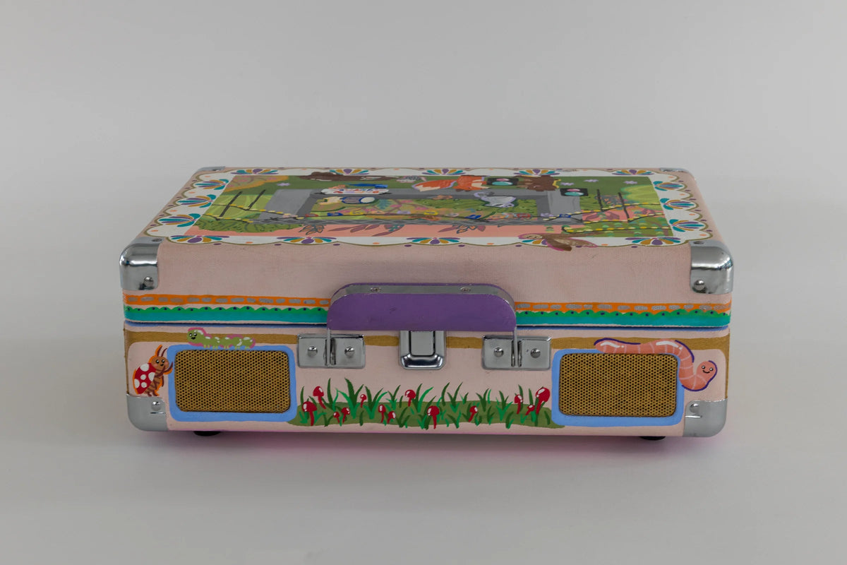 MADISON CENTRAL HIGH SCHOOL Custom Cruiser design, front closed view, image 3 of 7