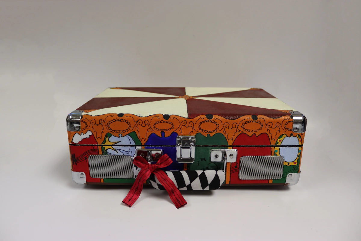 RYLE HIGH SCHOOL Custom Cruiser design, front closed view, image 3 of 7
