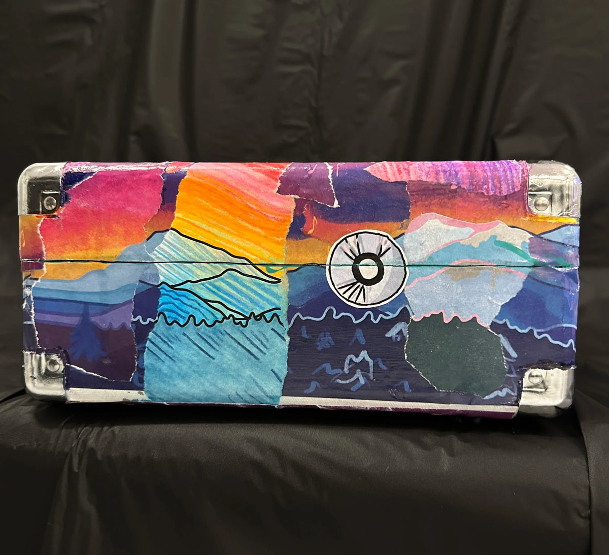 CUYAHOGA VALLEY CHRISTIAN ACADEMY Custom Cruiser design, right side view, image 5 of 7