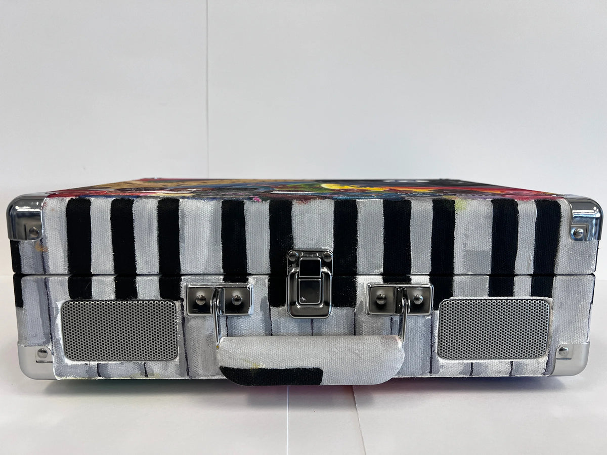 Highlands High School Custom Cruiser design, front closed view, image 3 of 7