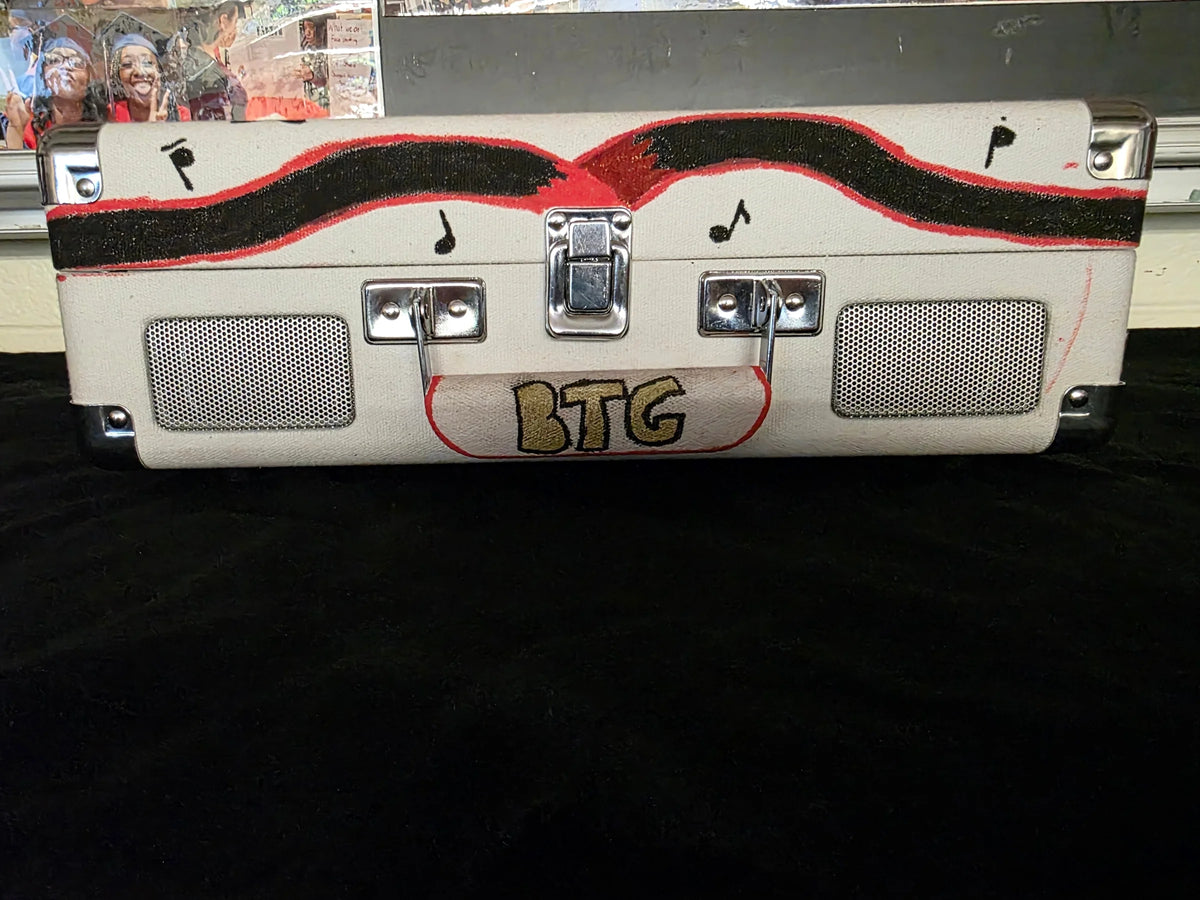 DENBIGH HIGH SCHOOL Custom Cruiser design, alternate view, image 3 of 7